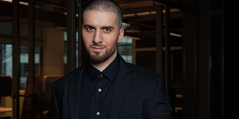 Marktdominanz & Omnipräsenz: Jousef Murad von APEX Consulting stellt Strategien vor, um sich in einem Red Ocean durchzusetzen - Foto: presseportal.de