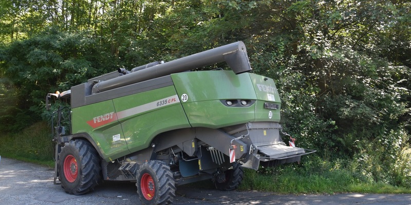 POL-HM: Zeugen nach Unfall im Begegnungsverkehr gesucht - Foto: presseportal.de