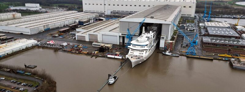 Erstmals bestellt die Schweizer Kreuzfahrtreederei MSC Cruises Schiffe bei der Papenburger Meyer Werft. - Foto: Lars Penning/dpa
