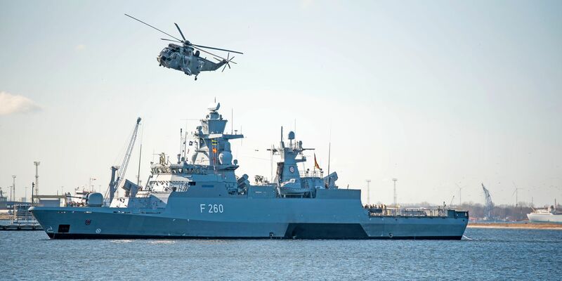 Das Schiff war mehrere Tage in der Millionenstadt zu Gast. (Archivbild) - Foto: Frank Hormann/dpa-Zentralbild/dpa