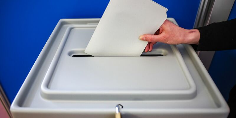 In Sachsen, Thüringen und Brandenburg werden demnächst die Landtage neu gewählt. (Symbolfoto) - Foto: Jan Woitas/dpa