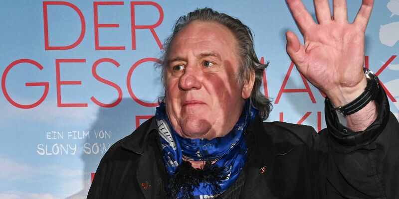 Gérard Depardieu bestreitet die Vorwürfe (Archivbild). - Foto: Jens Kalaene/dpa