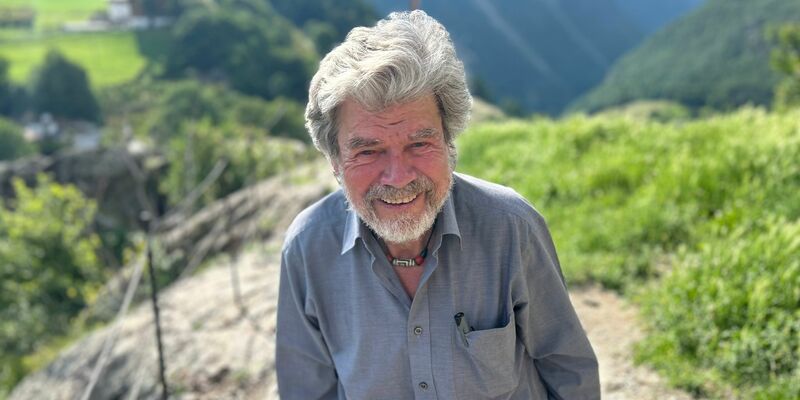 Bergsteiger-Legende Messner amüsiert sich über Outdoor-Klamotten in Fußgängerzonen. (Archivbild) - Foto: Christoph Sator/dpa