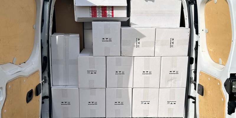 HZA-MD: Zoll stoppt Schmuggel von 300.000 Zigaretten auf der A 2 - Täter flüchtig - Foto: presseportal.de