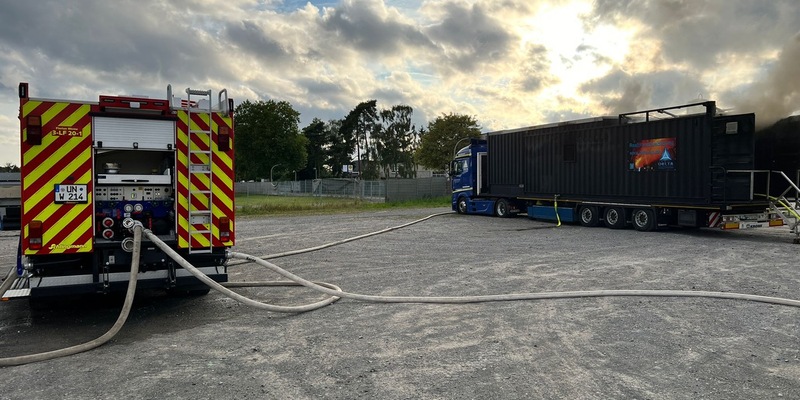 FW-WRN: Realbrandausbildung der Freiwilligen Feuerwehr Werne - Foto: presseportal.de