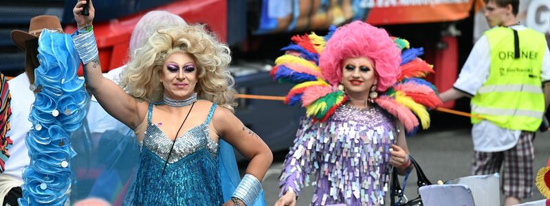 Vielfalt und Toleranz beim Christopher Street Day. - Foto: Carmen Jaspersen/dpa