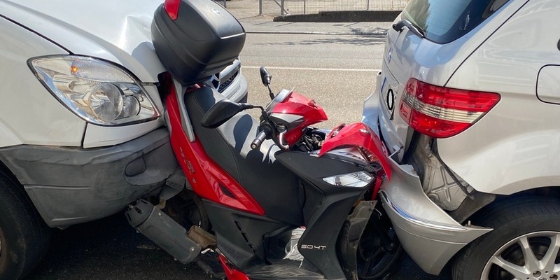 POL-PDNW: Auffahrunfall mit drei Verletzten - Foto: presseportal.de