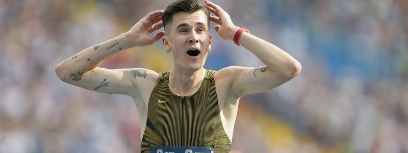 Blieb mehr als drei Sekunden unter dem alten 3000-Meter-Weltrekord: Jakob Ingebrigtsen. - Foto: Jarek Praszkiewicz/PAP/dpa