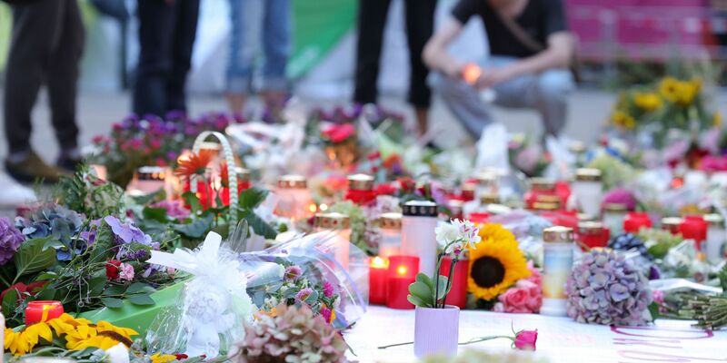 Viele Menschen in Deutschland fragen sich, warum sich Behörden mit Abschiebungen so schwer tun. - Foto: Gianni Gattus/dpa