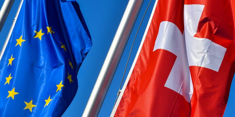 Die Schweiz ist als Auswanderungsziel sehr beliebt. (Symbolbild) - Foto: Patrick Pleul/dpa-Zentralbild/dpa