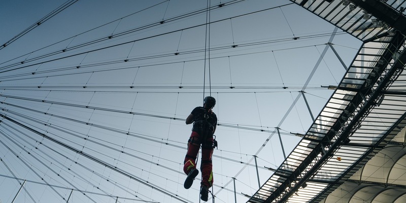 FW-F: Berlin gewinnt Leistungsvergleich Höhenrettung 2024 im Deutsche Bank Park - Foto: presseportal.de