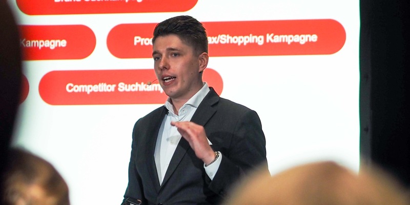 Trotz Rekord-Insolvenzen erfolgreich: Dennis Berse von der AdRock Marketing GmbH zeigt, wie Online-Marketing Unternehmen zum Wachstum verhilft - Foto: presseportal.de