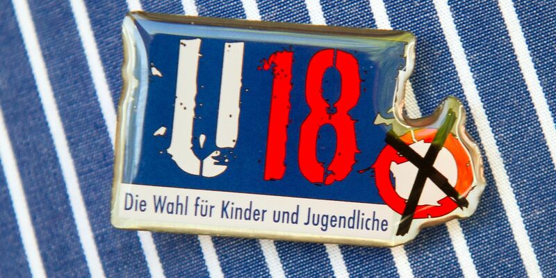 Bei der U18-Wahl können Jugendliche und Kinder, die noch nicht wahlberechtigt sind, ihre Stimme abgeben. (Symbolbild) - Foto: picture alliance / Daniel Naupold/dpa