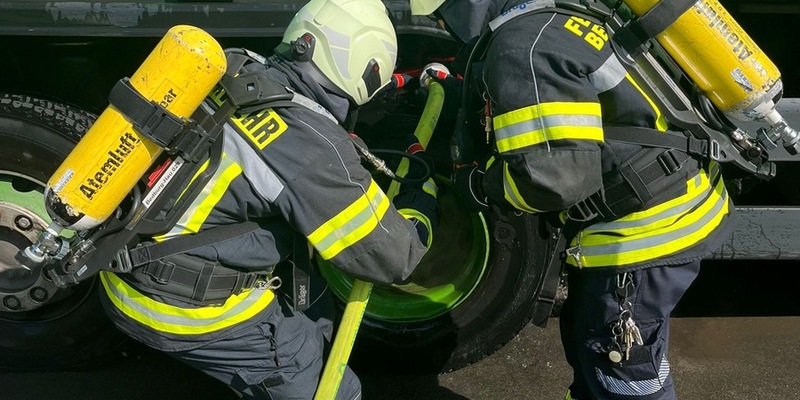 FW-KLE: Technischer Defekt an einem Müllfahrzeug - Foto: presseportal.de