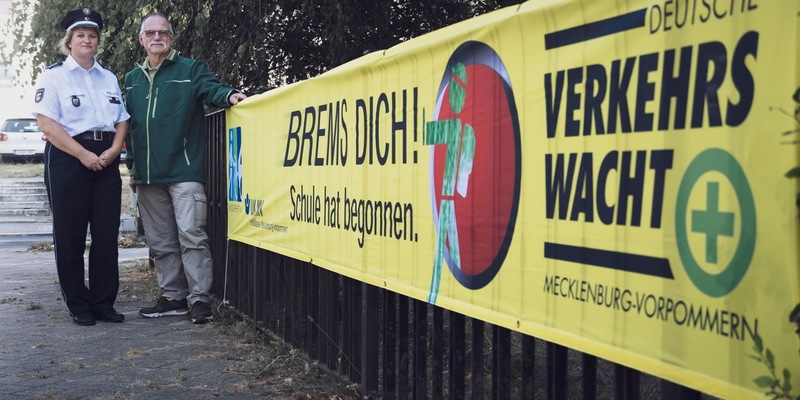 POL-HRO: Verkehrssicherheitsaktion zum Schulanfang - BREMS DICH! Schule hat begonnen! - Foto: presseportal.de