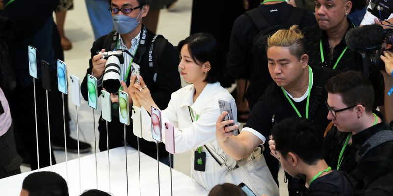 Bei Apples September-Event gibt es traditionell neue iPhone-Modelle. (Archivbild) - Foto: Christoph Dernbach/dpa