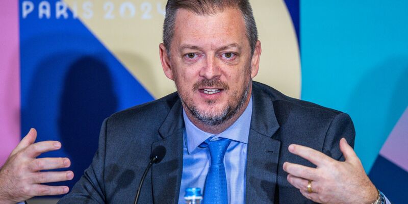 IPC-Präsident Andrew Parsons sieht Paris als Austragungsort für die Paralympics gerüstet. - Foto: Jens Büttner/dpa