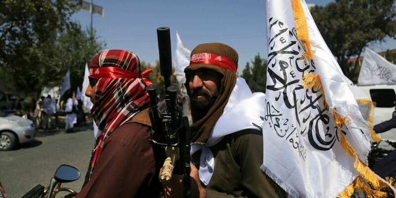 Vor allem die Rechte der Frauen werden durch das neue Tugendgesetz stark beschränkt. (Archivbild) - Foto: Siddiqullah Alizai/AP/dpa