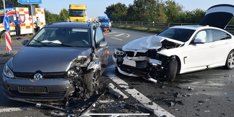 POL-NI: Erneut Verkehrsunfall Lauenau B442 -Anschlussstelle BAB2 - Foto: presseportal.de