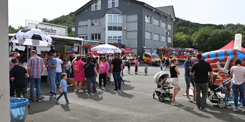 FF Olsberg: Kartoffelbraten beim Löschzug Bigge - Olsberg - Foto: presseportal.de