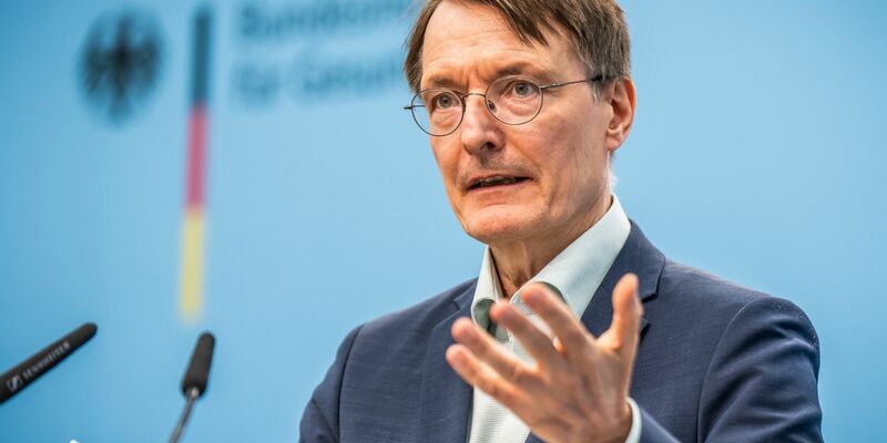 Minister Lauterbach plant mehr Vorsorge gegen Herz-Kreislauf-Erkrankungen - Foto: Michael Kappeler/dpa