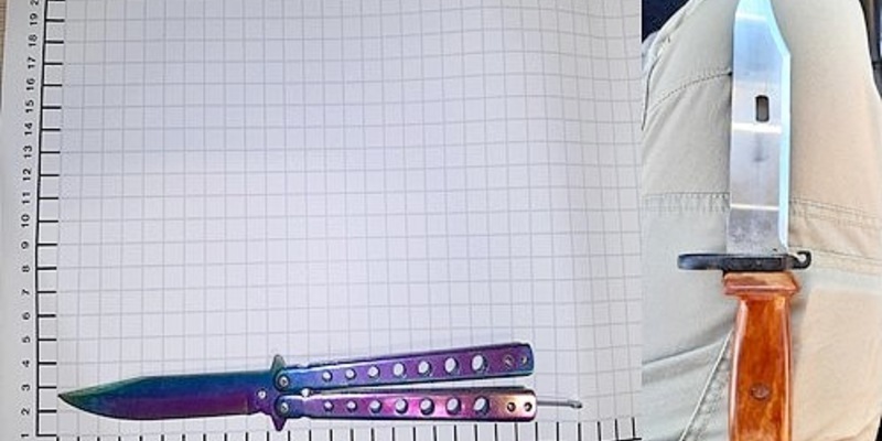 BPOL NRW: Bundespolizei stellt Bajonett, Butterflymesser und Einhandmesser sicher - Besitzer wurden zur Anzeige gebracht - Foto: presseportal.de