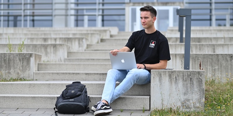 Mitversicherung während Ausbildung, Studium und Freiwilligendienst - Krankenversichert während Auslandssemester - Foto: presseportal.de
