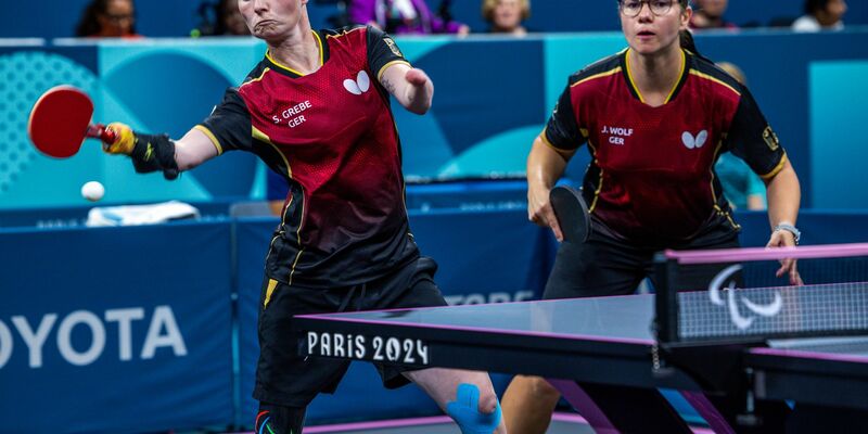 Tischtennisspielerin Juliane Wolf hat bei den Paralympics die Bronzemedaille gewonnen. - Foto: Jens Büttner/dpa