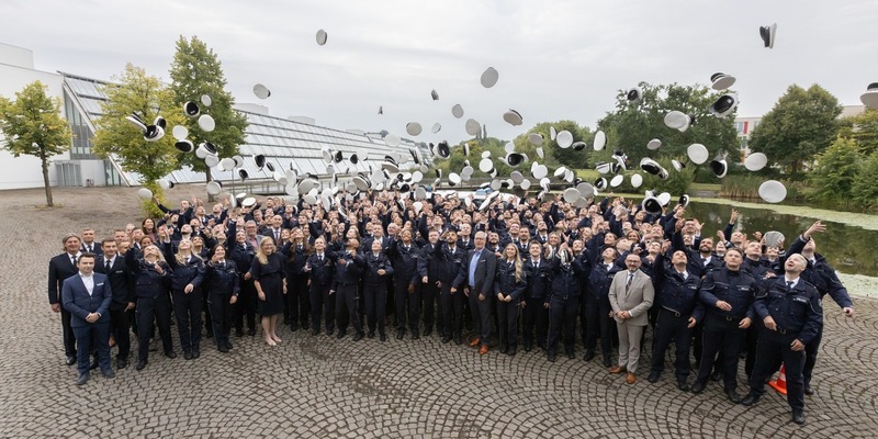 POL-GE: Herzlichen Glückwunsch! - Foto: presseportal.de