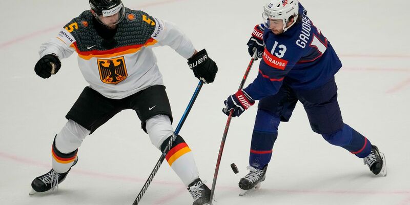 Bei der WM in Tschechien gelang Gaudreau ein Tor beim 6:1-Sieg der USA gegen Deutschland. - Foto: Darko Vojinovic/AP/dpa