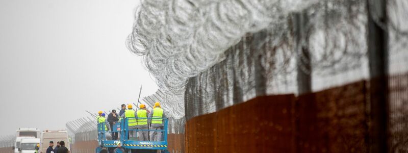 Ungarn will die EU für Zaun an südlichen Grenzen zur Kasse bitten - Foto: Tibor Rosta/MTI/AP/dpa