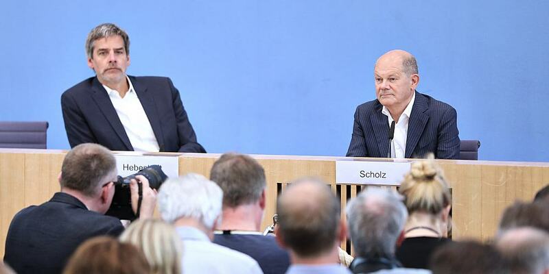 Steffen Hebestreit und Olaf Scholz (Archiv) - Foto: über dts Nachrichtenagentur