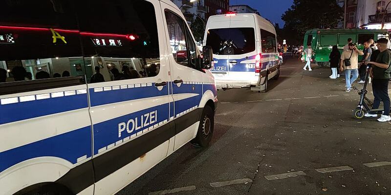 Polizei in einem Brennpunkt-Kiez (Archiv) - Foto: über dts Nachrichtenagentur
