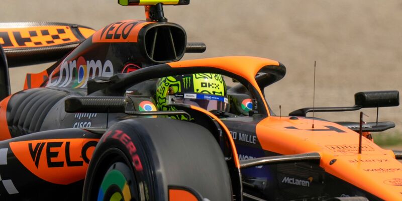 Verstappen holt die 45. Pole seiner Karriere. - Foto: Luca Bruno/AP/dpa