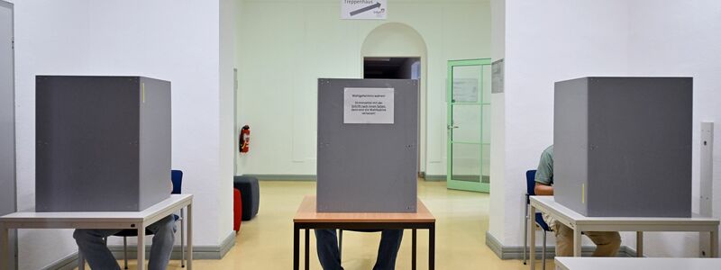 Die Wahllokale in Sachsen und Thüringen waren bis 18.00 Uhr geöffnet. - Foto: Martin Schutt/dpa