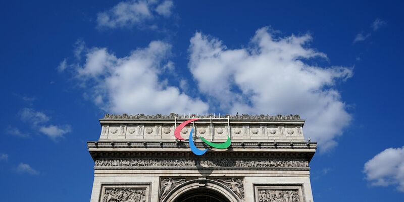 Sportschützin Natascha Hiltrop gewinnt die dritte deutsche Goldmedaille. - Foto: Zac Goodwin/PA Wire/dpa