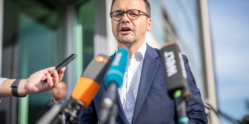 Lehnt Koalitionen mit Linken und AfD weiter ab: Brandenburgs CDU-Landeschef Jan Redmann. - Foto: Michael Kappeler/dpa