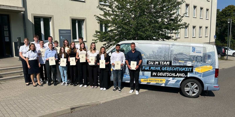 HZA-EF: Ausbildungsstart beim Hauptzollamt Erfurt / 25 Anwärter beginnen Karriere beim Zoll - Foto: presseportal.de