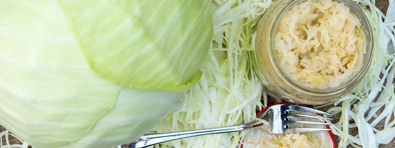 Sauerkraut wird bevorzugt von den älteren Generationen verzehrt. - Foto: Patrick Pleul/dpa-Zentralbild/dpa-tmn