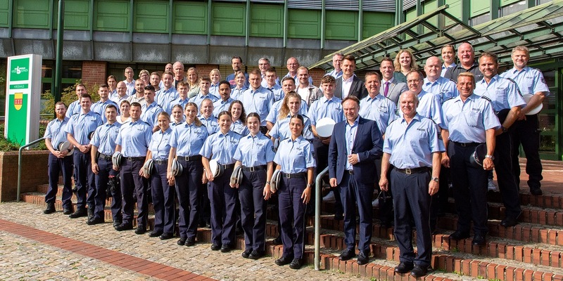 POL-BOR: Kreis Borken - Neue Polizeibeamtinnen und -beamte begrüßt - Foto: presseportal.de
