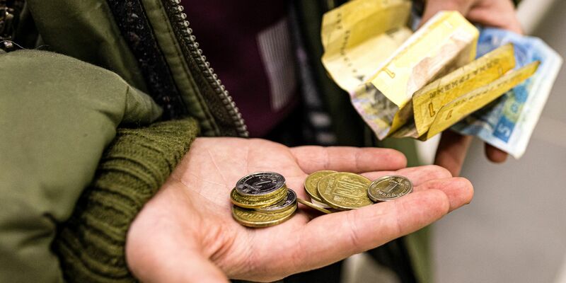 Die ukrainische Zentralbank will den Namen kleiner Münzen ihrer Währung ändern. (Archivbild) - Foto: Frank Hammerschmidt/dpa
