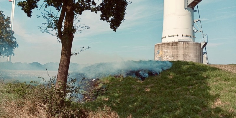 FW-Schermbeck: Vegetationsbrand - Foto: presseportal.de