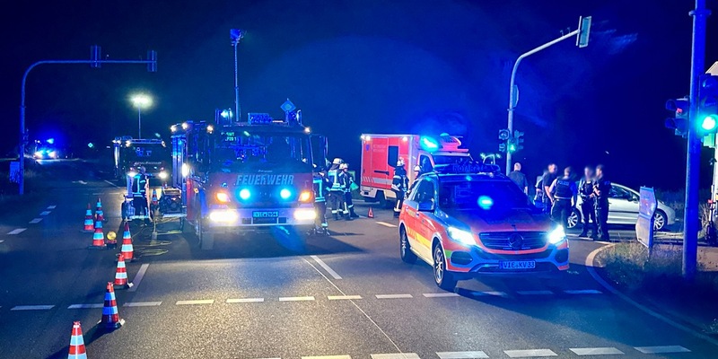 FFW Schwalmtal: Ausleuchten einer Verkehrsunfallstelle - Foto: presseportal.de