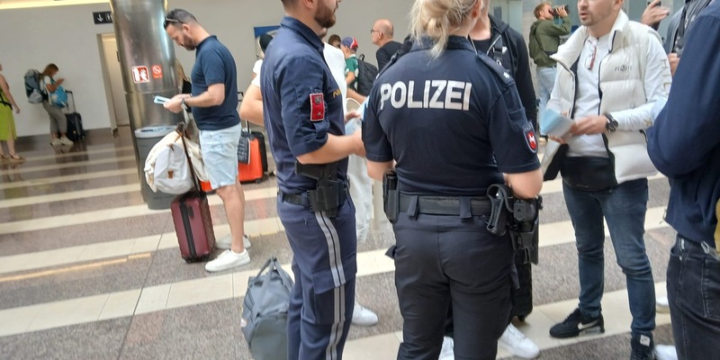 POL-NI: Projekt Safe-Tourist-Destination - Polizeikommissarin Helen Friedrich aus Nienburg unterstützte einen Monat die kroatische Polizei in Zadar - Foto: presseportal.de