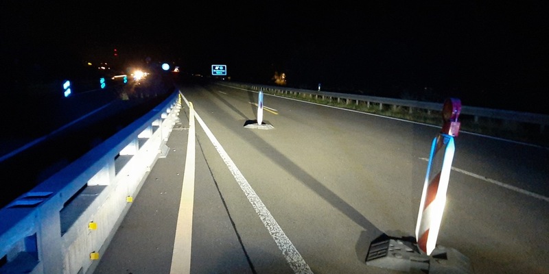 POL-PDPS: Plötzliche Hindernisse auf der Autobahn - Foto: presseportal.de