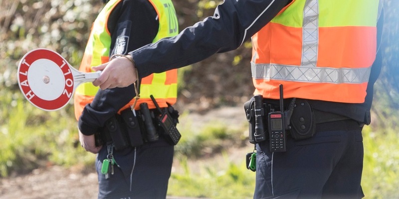 HZA-LÖ: Zoll findet in Unterhose versteckte Drogen - Foto: presseportal.de