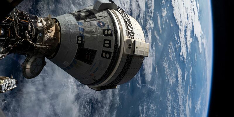 Bald wieder auf der Erde: die «Starliner»-Kapsel. - Foto: Uncredited/NASA/AP/dpa