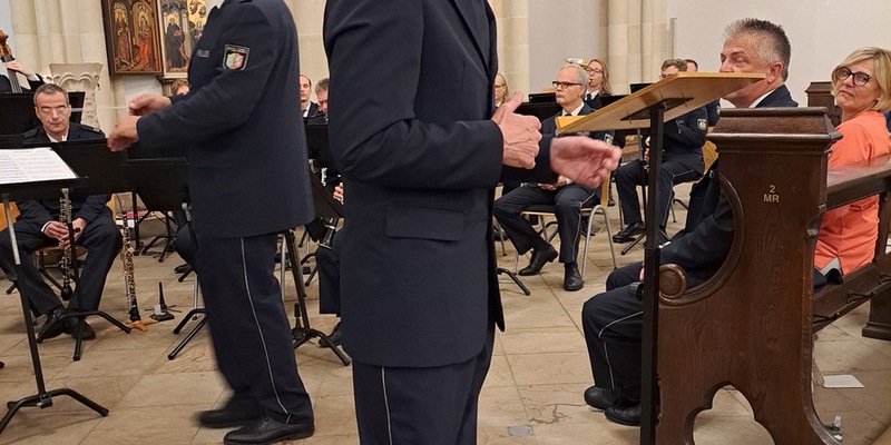 POL-SO: Benefizkonzert des Landespolizeiorchester NRW ein voller Erfolg - Foto: presseportal.de