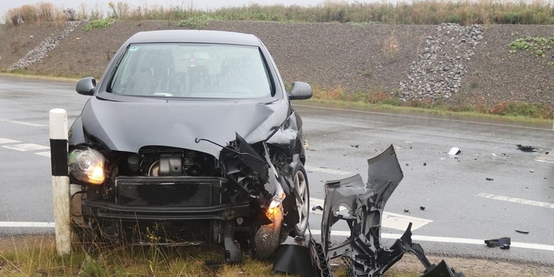 POL-HX: Schwerer Verkehrsunfall mit zwei Verletzten - Foto: presseportal.de