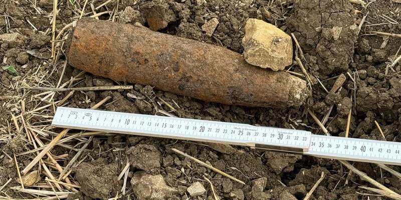 LPI-NDH: Fundmunition auf Ackerfläche festgestellt - Foto: presseportal.de
